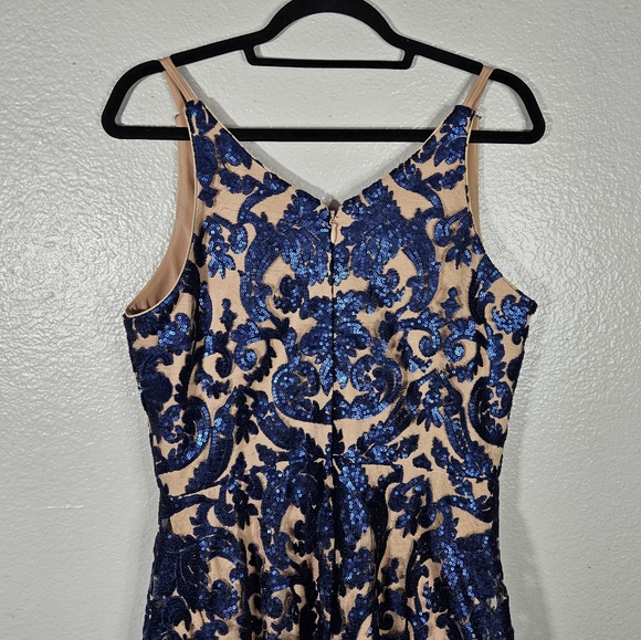 Dress the Population Blue Lace Midi Dress - Picture 8 of 14
